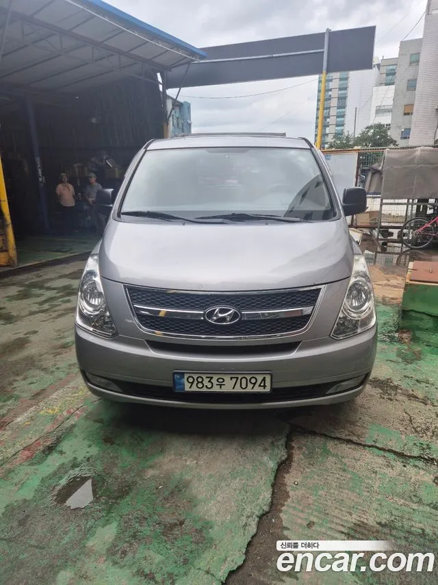 Hyundai Starex 2014 — photo 1