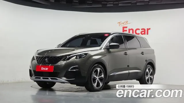Peugeot 5008 2019 — photo 1