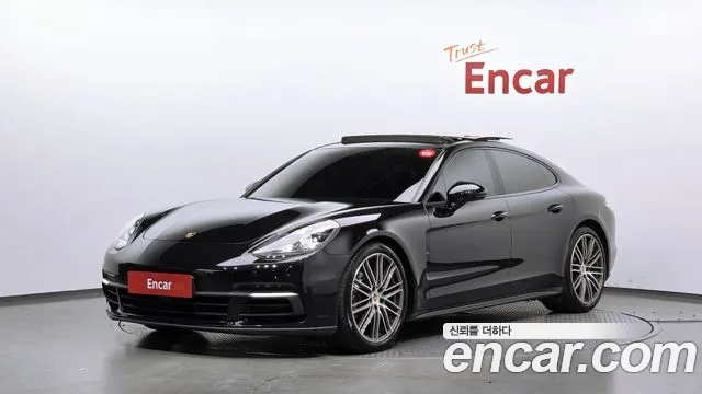 Porsche Panamera 2018 — photo 1