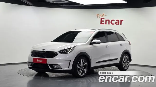 Kia Niro 2018 — photo 1