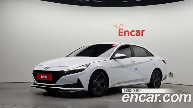 Hyundai AVANTE 2023 — photo 1
