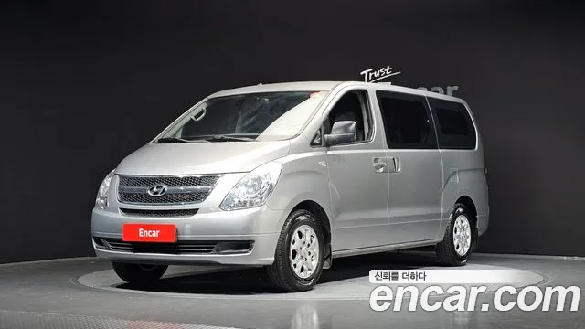 Hyundai Starex 2013 — photo 1