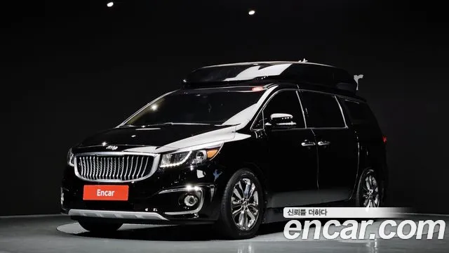 Kia Canival 2017 — photo 1
