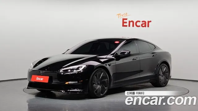 Tesla Model S 2026 — photo 1