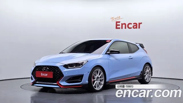 Hyundai Veloster 2022 — photo 1
