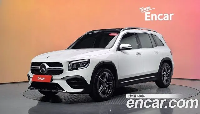 Mercedes-Benz GLB-Class 2021 — photo 1
