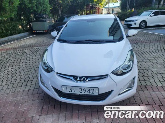Hyundai AVANTE 2016 — photo 1