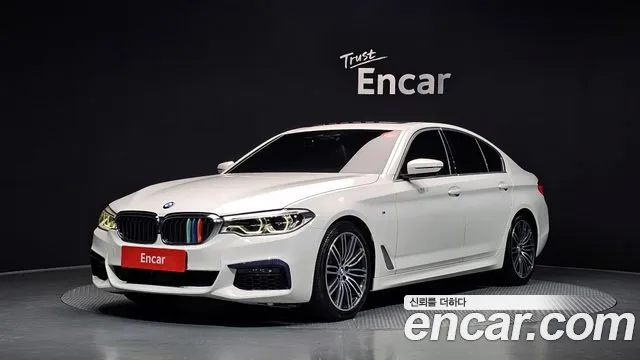 BMW 5-Series 2019 — photo 1