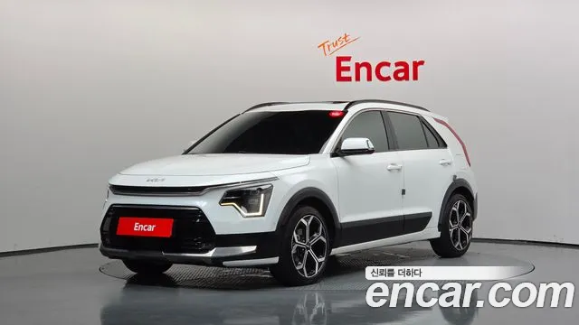 Kia Niro 2022 — photo 1