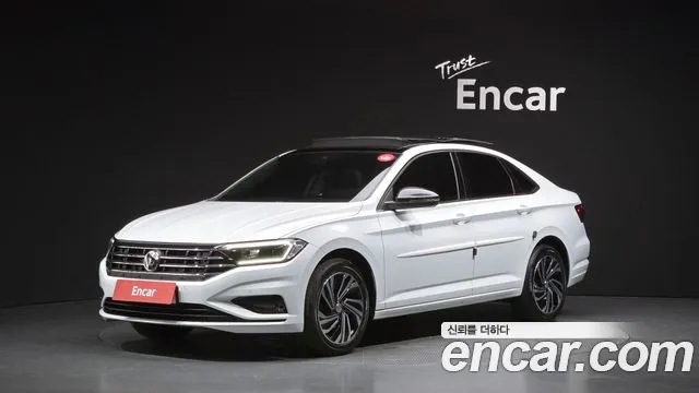 Volkswagen Jetta 2021 — photo 1