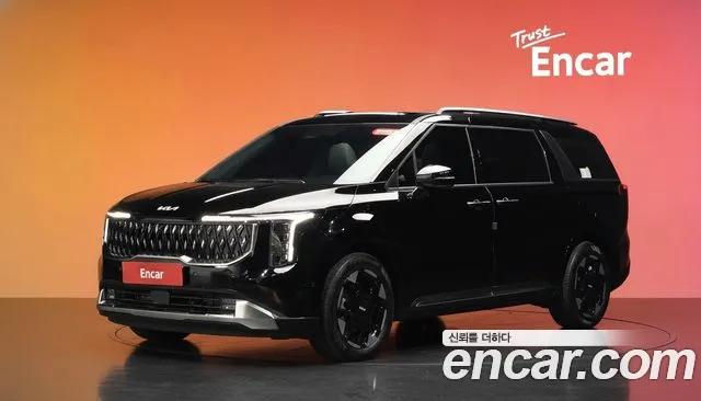 Kia Canival 2025 — photo 1