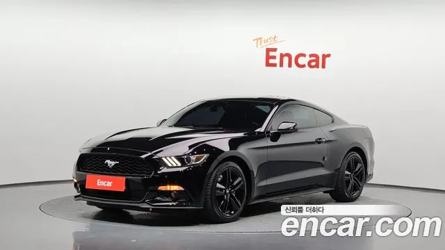 Ford Mustang 2017 — photo 1