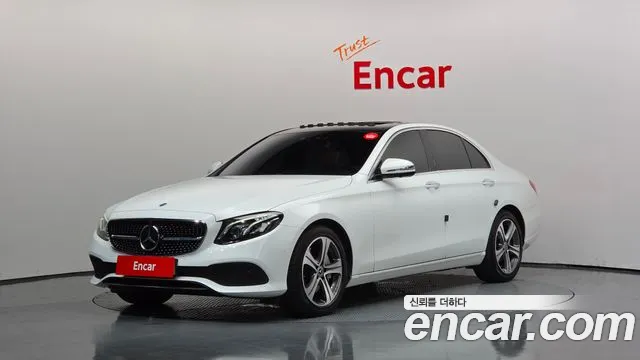 Mercedes-Benz E-Class 2020 — photo 1