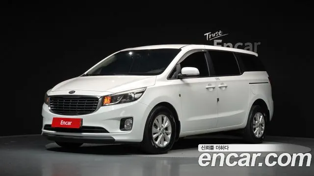 Kia Canival 2016 — photo 1