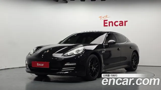 Porsche Panamera 2013 — photo 1