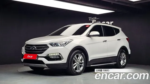 Hyundai Santafe 2016 — photo 1