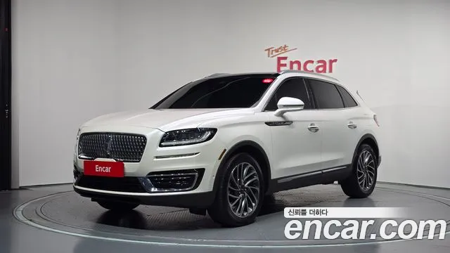 Lincoln Nautilus 2019 — photo 1