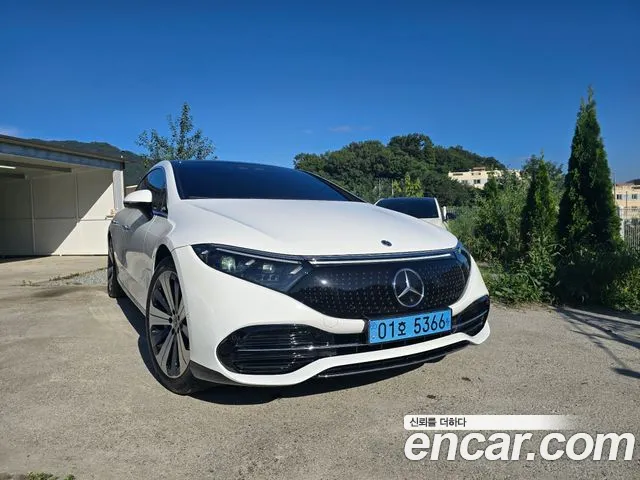 Mercedes-Benz EQS 2023 — photo 1