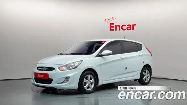 Hyundai Accent 2014 — photo 1