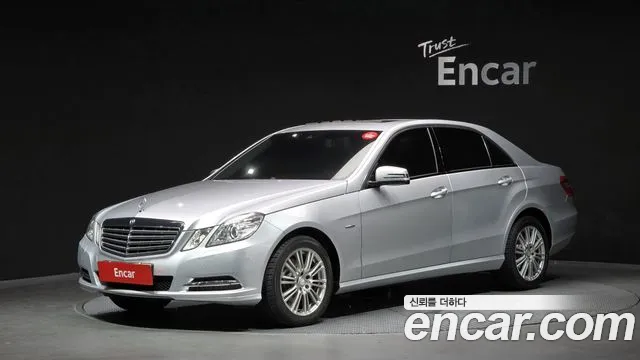 Mercedes-Benz E-Class 2011 — photo 1
