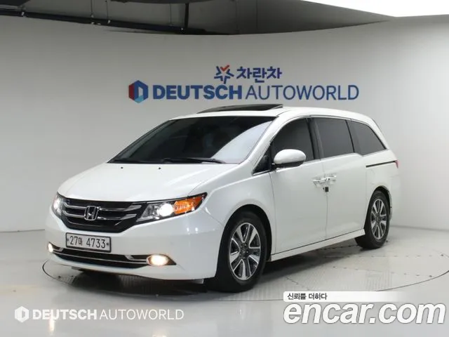Honda Odyssey 2015 — photo 1