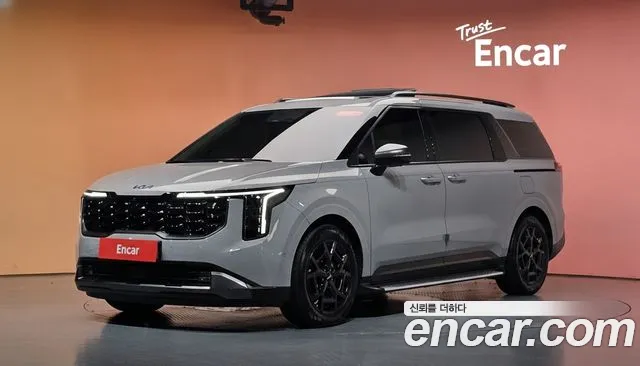 Kia Canival 2025 — photo 1