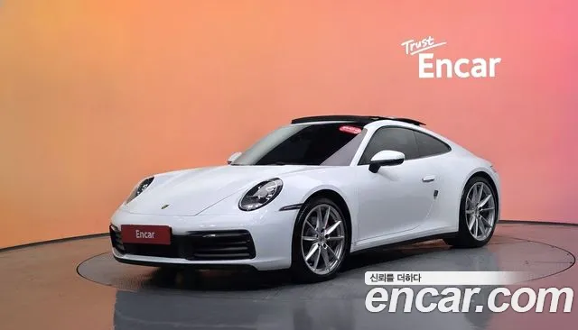 Porsche 911 2020 — photo 1