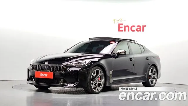 Kia Stinger 2018 — photo 1