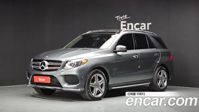 Mercedes-Benz GLE-Class 2018 — photo 1