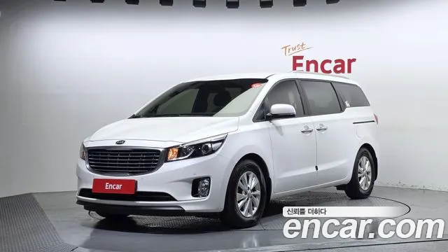 Kia Canival 2018 — photo 1