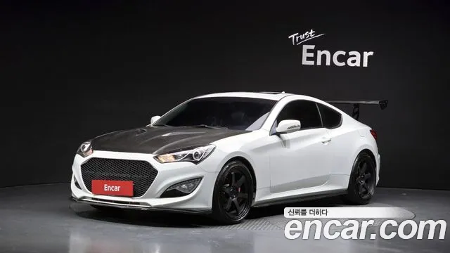 Hyundai Genesis 2010 — photo 1