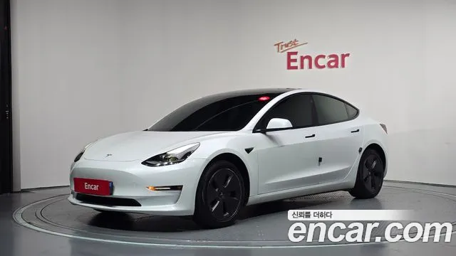 Tesla Model 3 2022 — photo 1