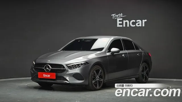 Mercedes-Benz A-Class 2025 — photo 1