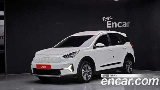 Kia Niro 2023 — photo 1