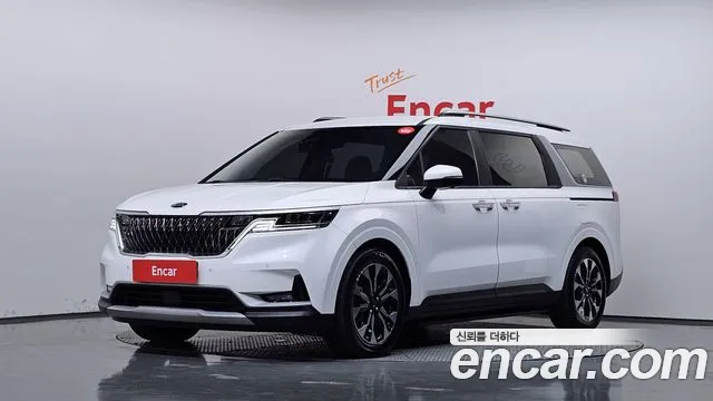 Kia Canival 2021 — photo 1