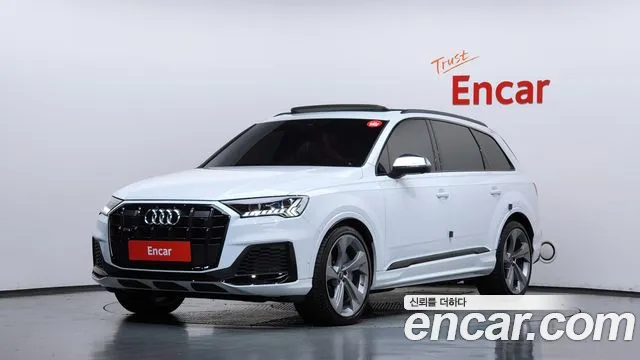 Audi SQ7 2023 — photo 1