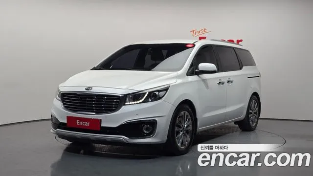 Kia Canival 2015 — photo 1