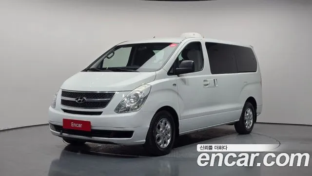 Hyundai Starex 2011 — photo 1