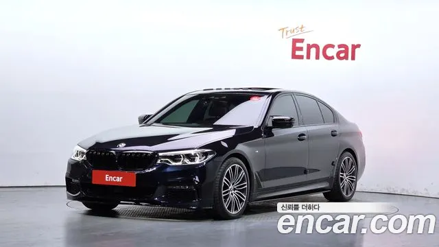BMW 5-Series 2019 — photo 1