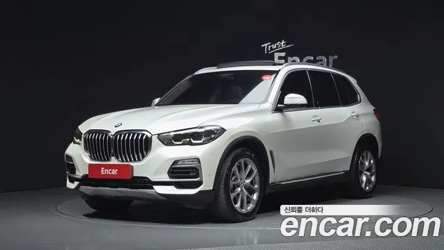 BMW X5 2019 — photo 1