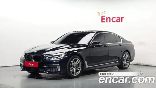 BMW 7-Series 2018 — photo 1