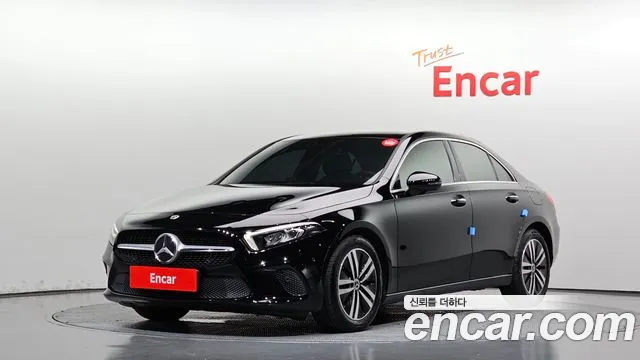 Mercedes-Benz A-Class 2021 — photo 1