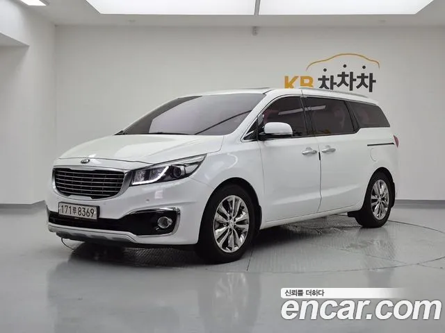 Kia Canival 2018 — photo 1
