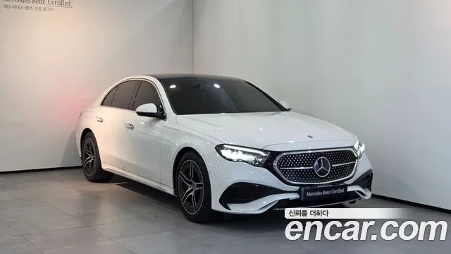 Mercedes-Benz E-Class 2026 — photo 1