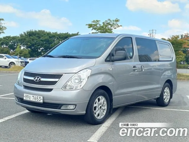 Hyundai Starex 2012 — photo 1