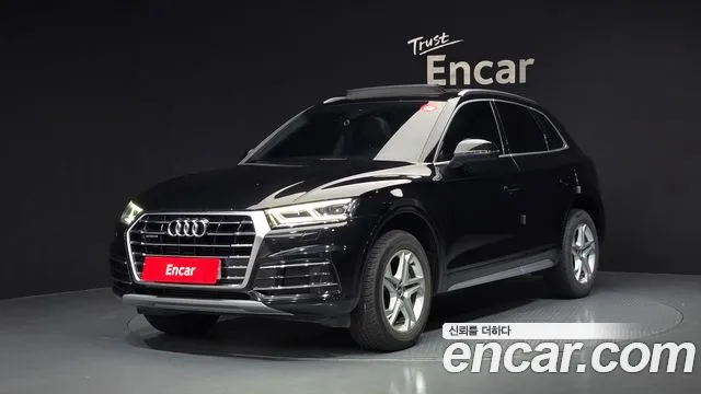 Audi Q5 2020 — photo 1