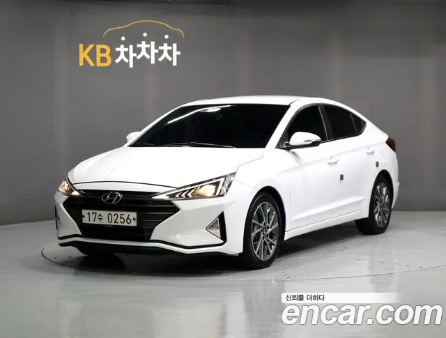 Hyundai AVANTE 2019 — photo 1
