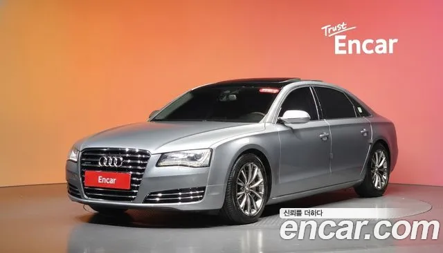 Audi A8 2012 — photo 1