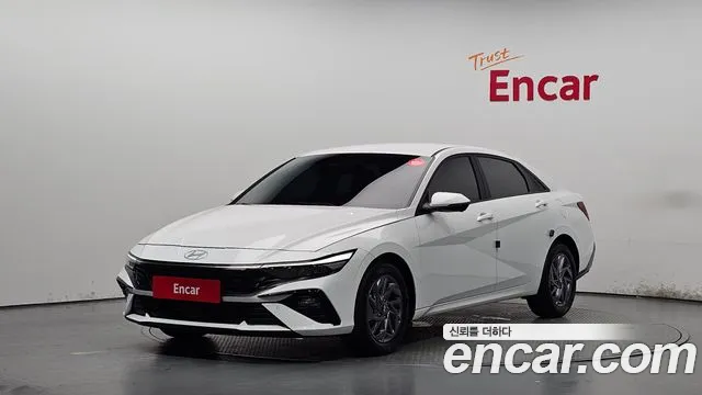 Hyundai AVANTE 2024 — photo 1