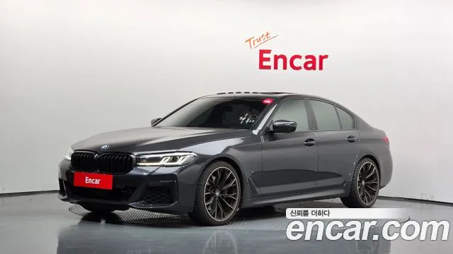 BMW 5-Series 2021 — photo 1